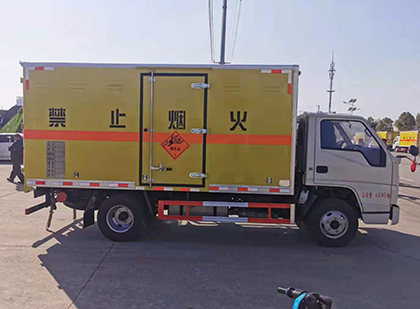 平江爆破器材运输车